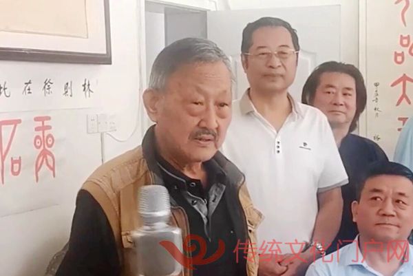 张.jpg