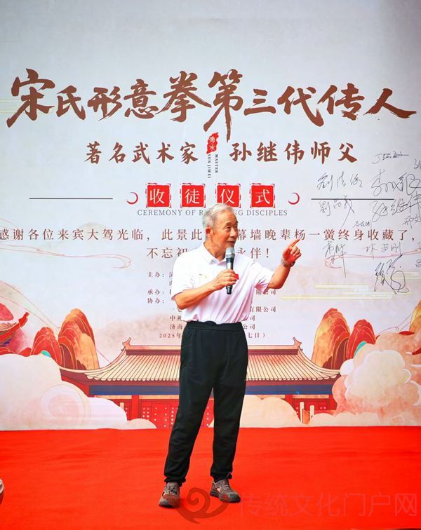 李.jpg
